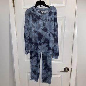 Blue Tie Dye Henley long sleeve lounge set size large NWT